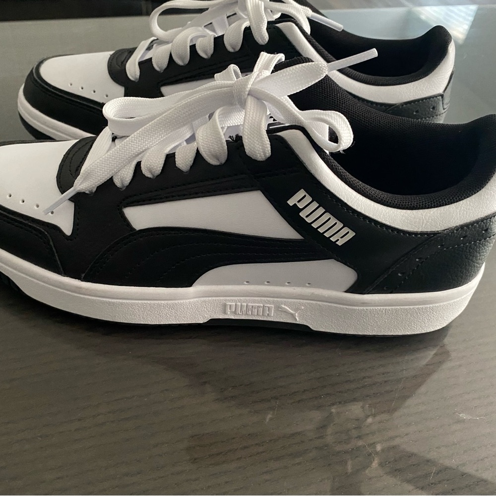 Puma Black and White Retro Sneakers with Classic Design